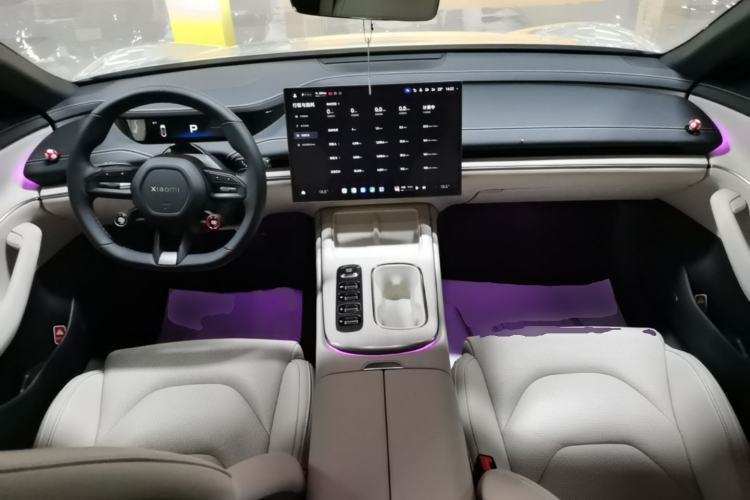 Used Xiaomi Auto SU7 2024 Rear-Drive Ultra-Long Range Advanced Pro-Level Intelligent Driving Version Center Console