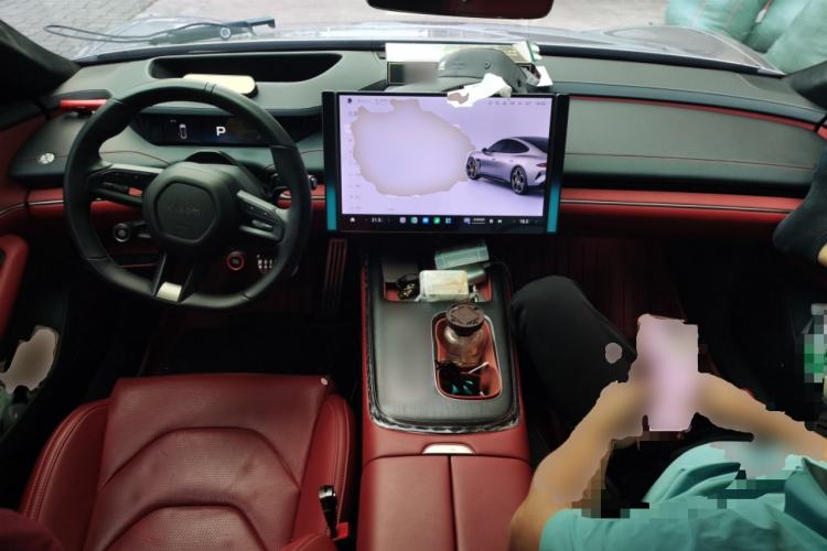 Used Xiaomi Auto SU7 2024 Four-Wheel-Drive Max Founder's Edition Center Console