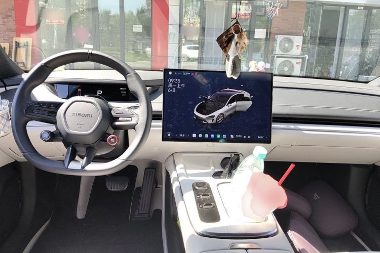 Used Xiaomi Auto SU7 2024 Rear-Drive Long-Range Intelligent Driving Version Center Console