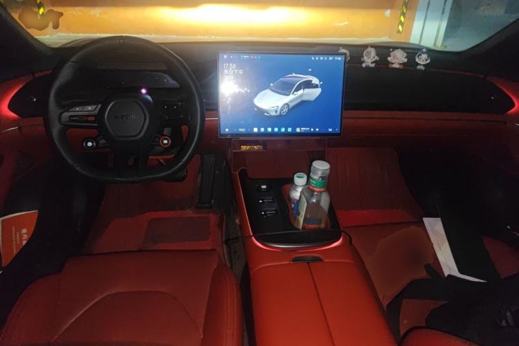Used Xiaomi Auto SU7 2024 Rear-Drive Long-Range Intelligent Driving Version Center Console