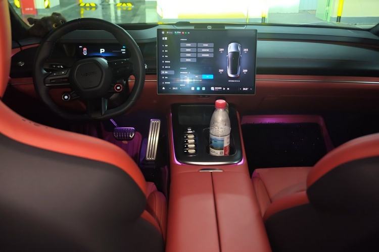 Used Xiaomi Auto SU7 2024 Four-Wheel Drive Ultra-Long Range Advanced Intelligent Driving Max Edition Center Console
