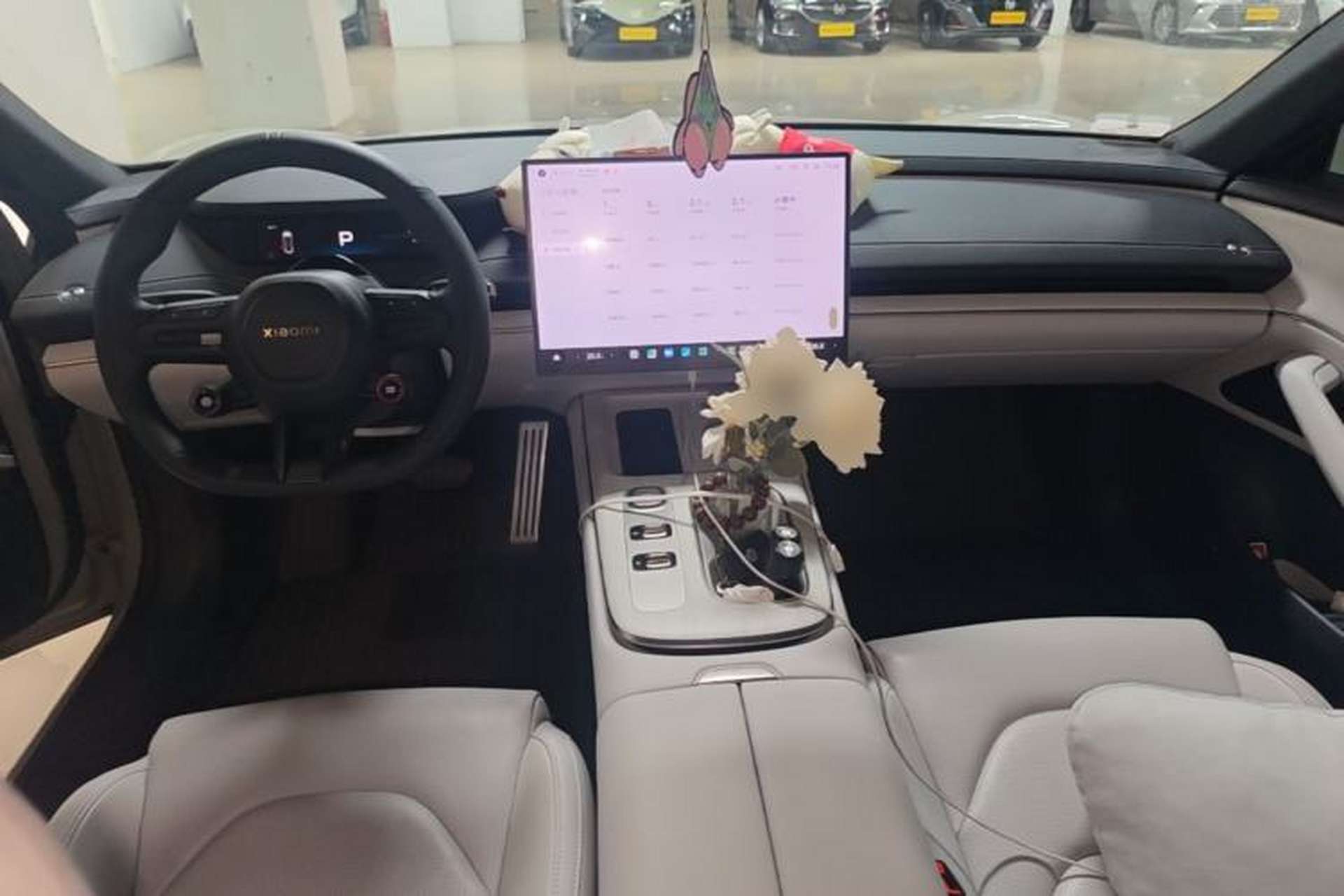 Used Xiaomi Auto SU7 2024 Rear-Drive Long-Range Intelligent Driving Version Center Console