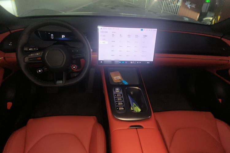 Used Xiaomi Auto SU7 2024 Rear-Drive Ultra-Long Range Advanced Pro-Level Intelligent Driving Version Center Console