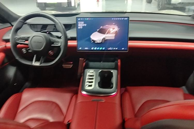 Used Xiaomi Auto SU7 2024 Four-Wheel Drive Ultra-Long Range Advanced Intelligent Driving Max Edition Center Console