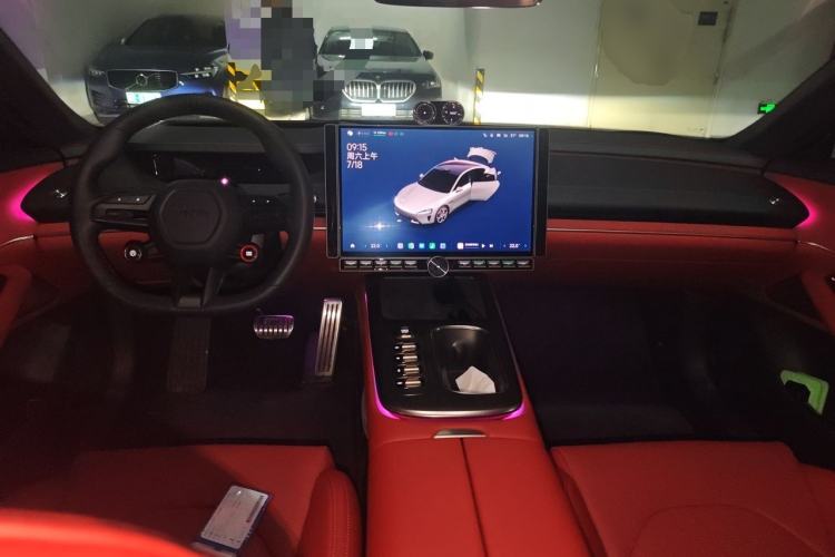 Used Xiaomi Auto SU7 2024 Four-Wheel Drive Ultra-Long Range Advanced Intelligent Driving Max Edition Center Console