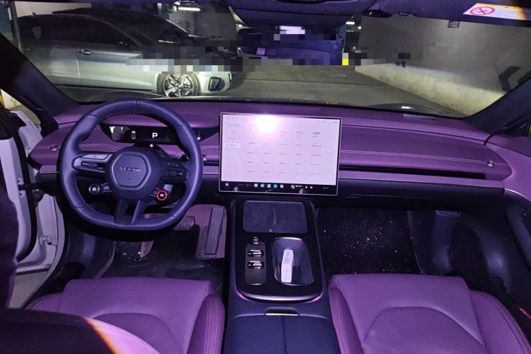 Used Xiaomi Auto SU7 2024 Rear-Drive Long-Range Intelligent Driving Version Center Console