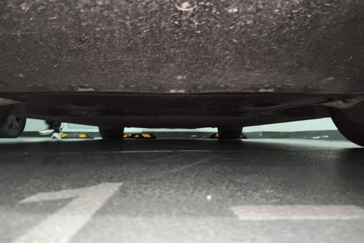 Used Xiaomi Auto SU7 2024 Four-Wheel Drive Ultra-Long Range Advanced Intelligent Driving Max Edition Chassis Front