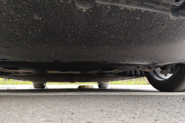 Used Xiaomi Auto SU7 2024 Rear-Drive Long-Range Intelligent Driving Version Chassis Front