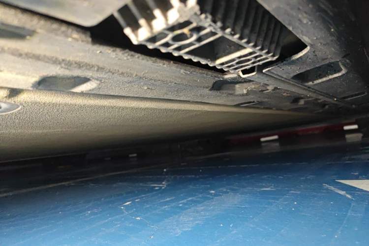 Used Xiaomi Auto SU7 2024 Four-Wheel Drive Ultra-Long Range Advanced Intelligent Driving Max Edition Chassis Front Left