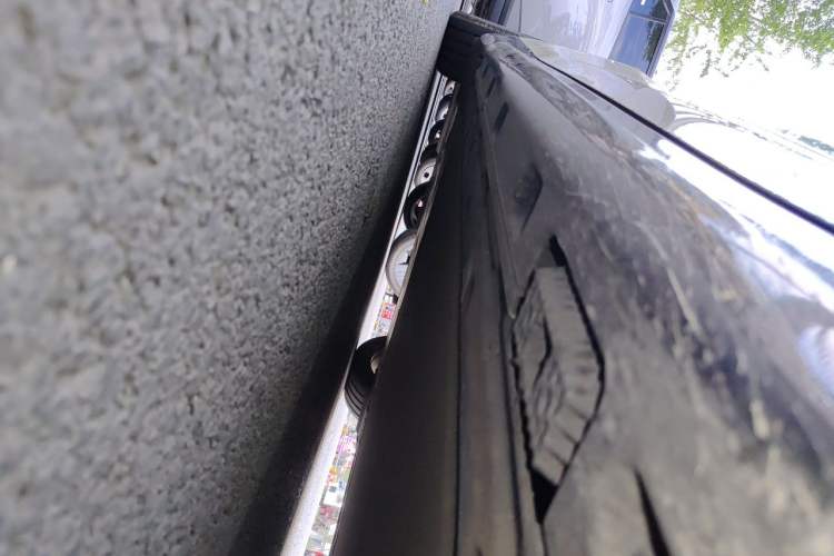 Used Xiaomi Auto SU7 2024 Rear-Drive Long-Range Intelligent Driving Version Chassis Front Right