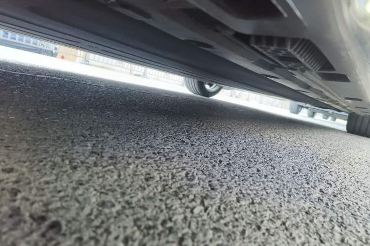 Used Xiaomi Auto SU7 2024 Rear-Drive Long-Range Intelligent Driving Version Chassis Front Right