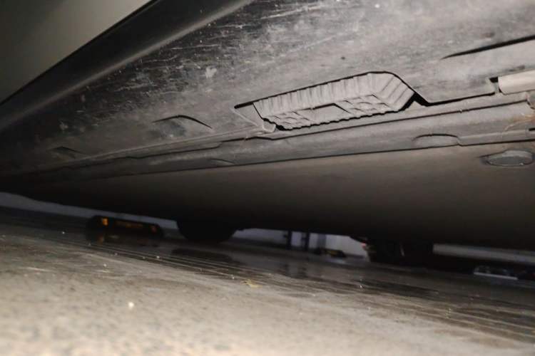 Used Xiaomi Auto SU7 2024 Rear-Drive Long-Range Intelligent Driving Version Chassis Front Right