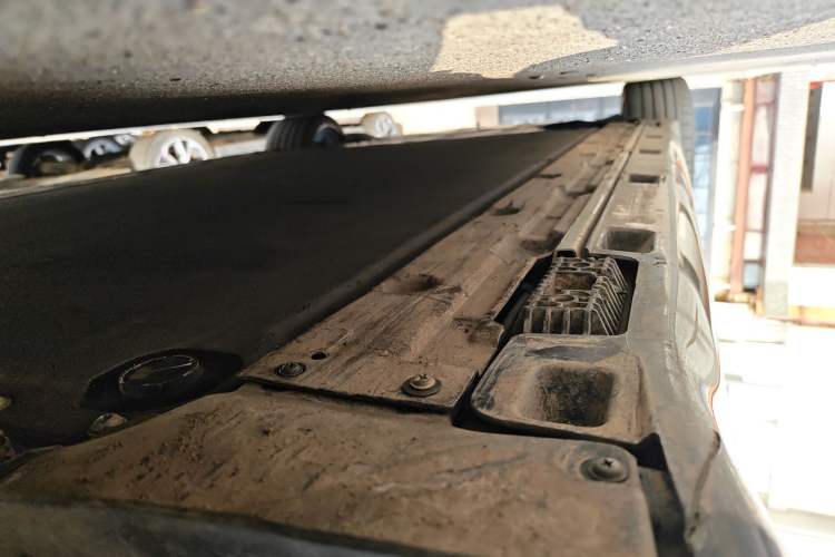 Used Xiaomi Auto SU7 2024 Four-Wheel Drive Ultra-Long Range Advanced Intelligent Driving Max Edition Chassis Rear Left