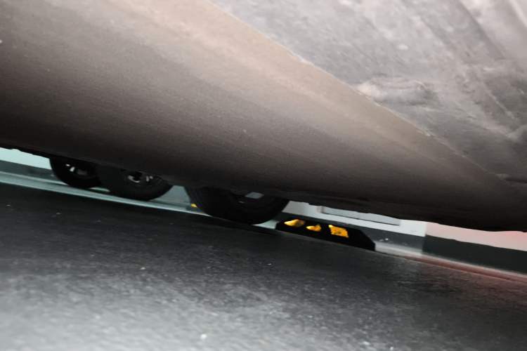 Used Xiaomi Auto SU7 2024 Four-Wheel Drive Ultra-Long Range Advanced Intelligent Driving Max Edition Chassis Rear Left