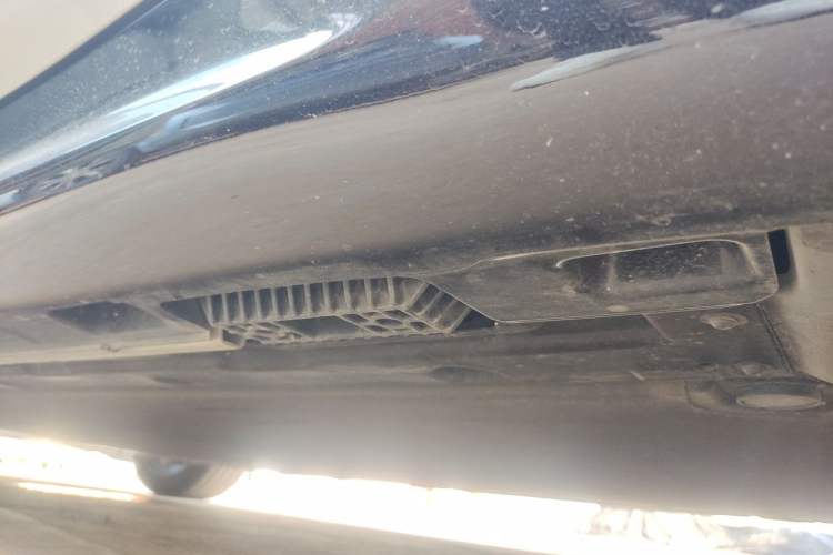 Used Xiaomi Auto SU7 2024 Four-Wheel Drive Ultra-Long Range Advanced Intelligent Driving Max Edition Chassis Rear Left