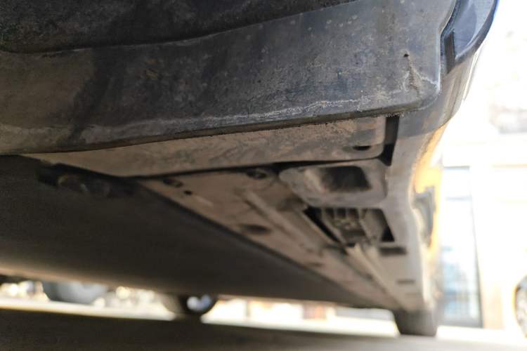 Used Xiaomi Auto SU7 2024 Four-Wheel Drive Ultra-Long Range Advanced Intelligent Driving Max Edition Chassis Rear Right