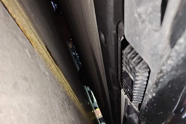 Used Xiaomi Auto SU7 2024 Rear-Drive Long-Range Intelligent Driving Version Chassis Rear Right