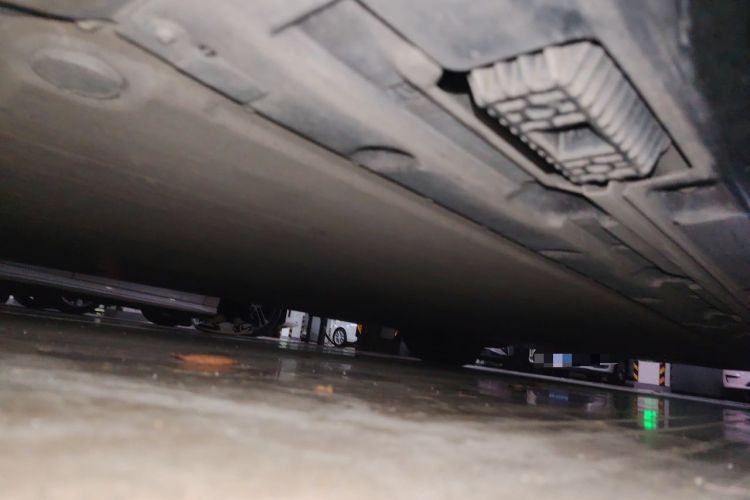 Used Xiaomi Auto SU7 2024 Rear-Drive Long-Range Intelligent Driving Version Chassis Rear Right