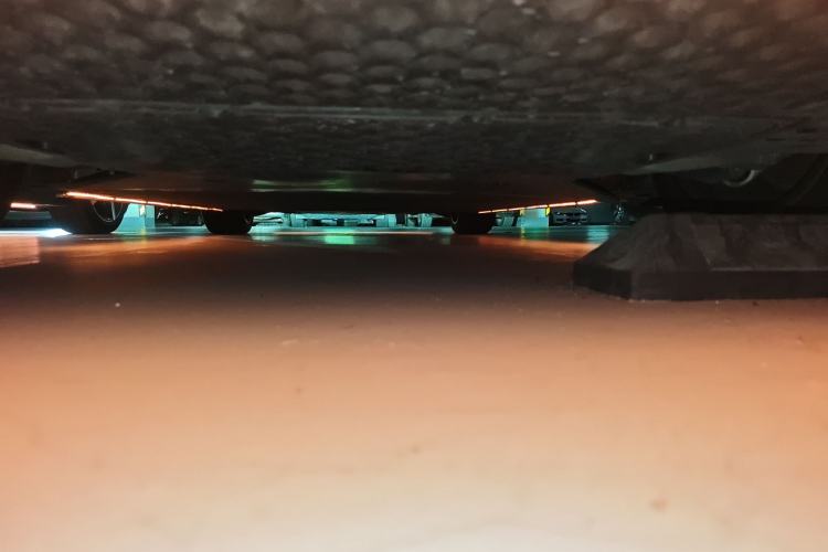Used Xiaomi Auto SU7 2024 Four-Wheel Drive Ultra-Long Range Advanced Intelligent Driving Max Edition Chassis Rear
