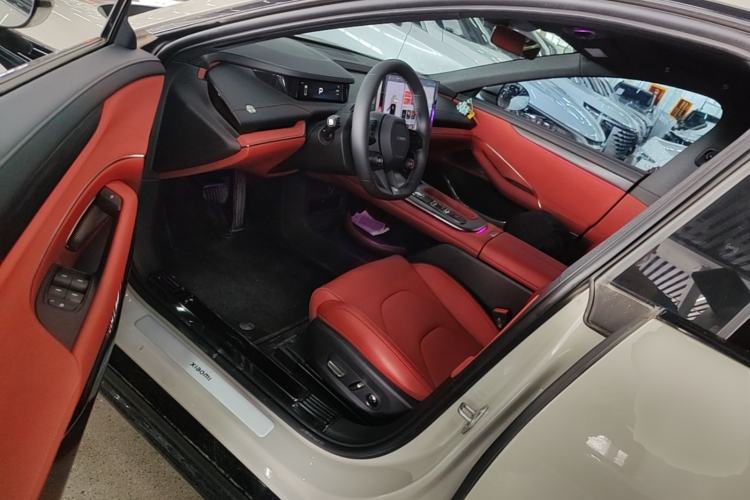 Used Xiaomi Auto SU7 2024 Rear-Drive Long-Range Intelligent Driving Version Driver Seat