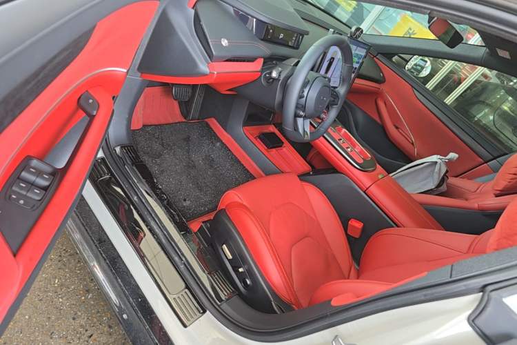 Used Xiaomi Auto SU7 2024 Rear-Drive Long-Range Intelligent Driving Version Driver Seat