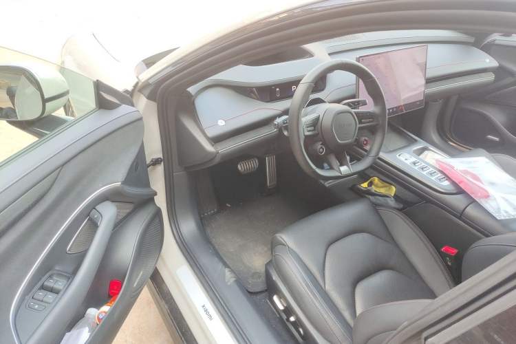 Used Xiaomi Auto SU7 2024 Four-Wheel Drive Ultra-Long Range Advanced Intelligent Driving Max Edition Driver Seat