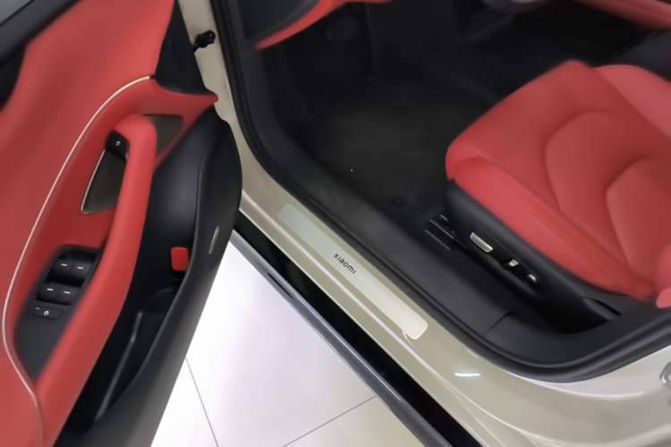 Used Xiaomi Auto SU7 2024 Rear-Drive Ultra-Long Range Advanced Pro-Level Intelligent Driving Version Driver Seat