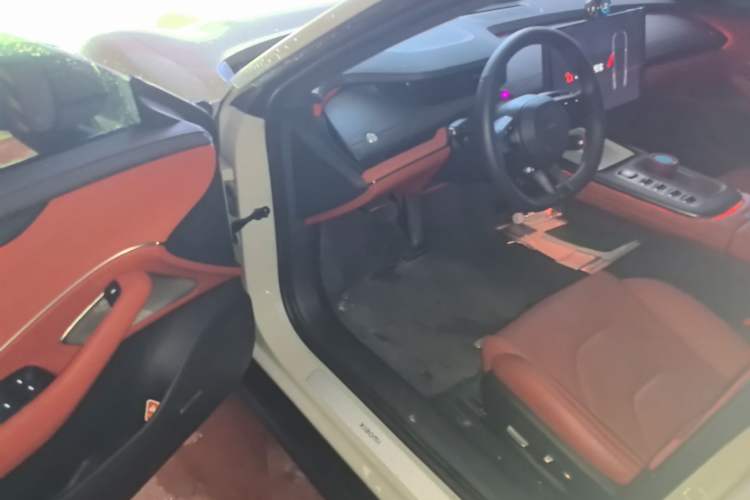 Used Xiaomi Auto SU7 2024 Rear-Drive Ultra-Long Range Advanced Pro-Level Intelligent Driving Version Driver Seat