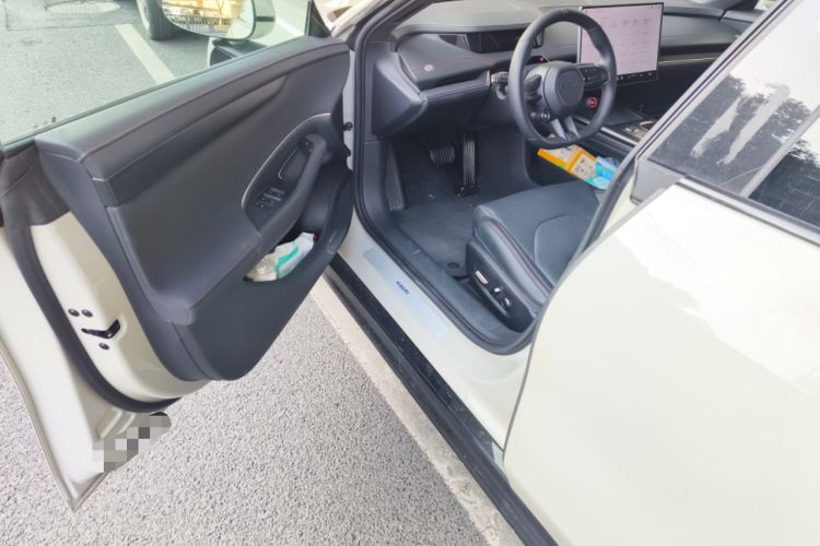 Used Xiaomi Auto SU7 2024 Rear-Drive Long-Range Intelligent Driving Version Driver Seat