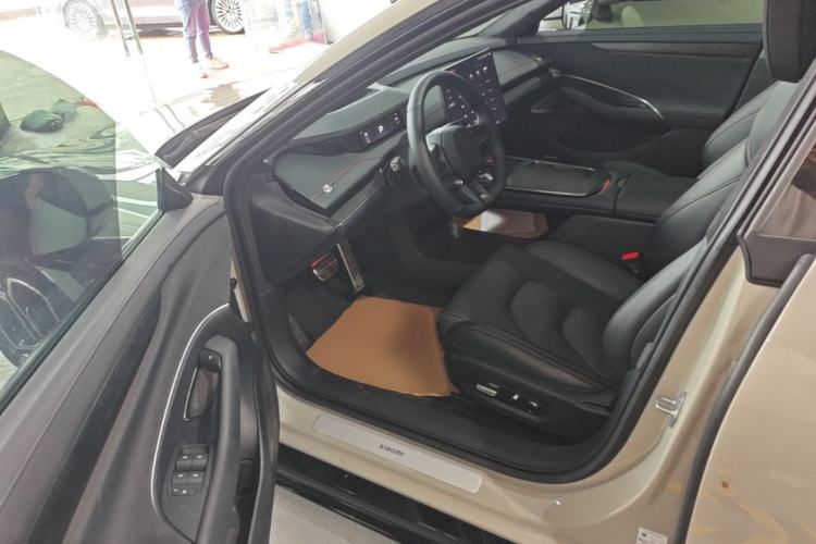 Used Xiaomi Auto SU7 2024 Four-Wheel Drive Ultra-Long Range Advanced Intelligent Driving Max Edition Driver Seat
