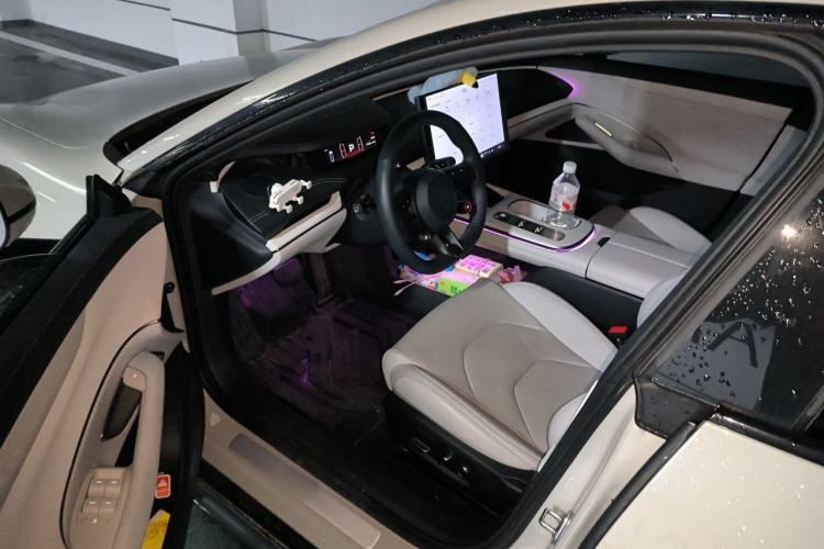 Used Xiaomi Auto SU7 2024 Rear-Drive Long-Range Intelligent Driving Version Driver Seat