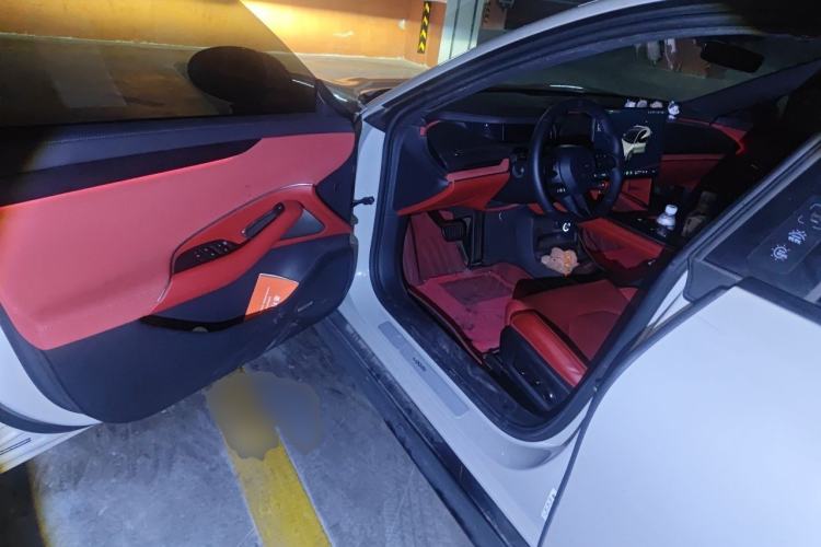 Used Xiaomi Auto SU7 2024 Rear-Drive Long-Range Intelligent Driving Version Driver Seat