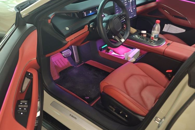 Used Xiaomi Auto SU7 2024 Four-Wheel Drive Ultra-Long Range Advanced Intelligent Driving Max Edition Driver Seat