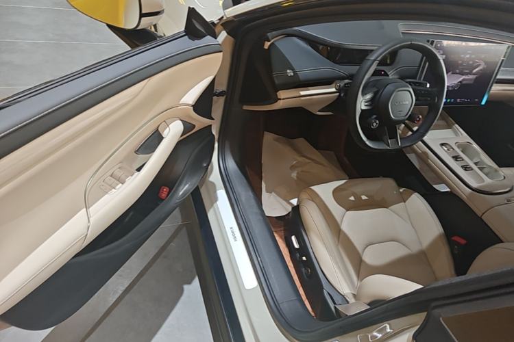 Used Xiaomi Auto SU7 2024 Rear-Drive Long-Range Intelligent Driving Version Driver Seat