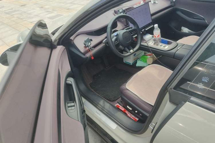 Used Xiaomi Auto SU7 2024 Rear-Drive Ultra-Long Range Advanced Pro-Level Intelligent Driving Version Driver Seat