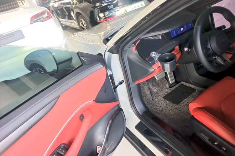Used Xiaomi Auto SU7 2024 Rear-Drive Long-Range Intelligent Driving Version Driver Seat