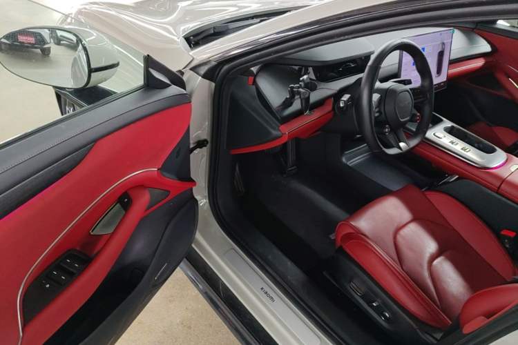 Used Xiaomi Auto SU7 2024 Rear-Drive Long-Range Intelligent Driving Version Driver Seat