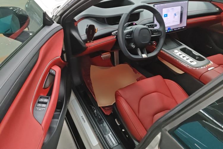 Used Xiaomi Auto SU7 2024 Four-Wheel Drive Ultra-Long Range Advanced Intelligent Driving Max Edition Driver Seat