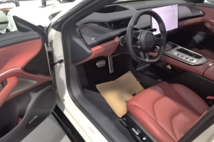 Used Xiaomi Auto SU7 2024 Four-Wheel Drive Ultra-Long Range Advanced Intelligent Driving Max Edition Driver Seat