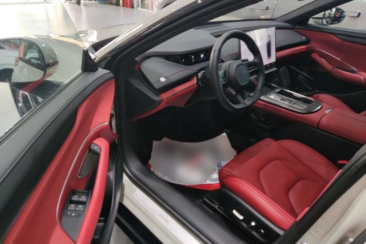 Used Xiaomi Auto SU7 2024 Rear-Drive Long-Range Intelligent Driving Version Driver Seat