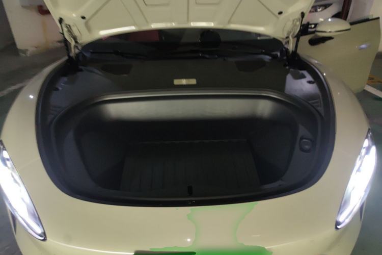 Used Xiaomi Auto SU7 2024 Rear-Drive Long-Range Intelligent Driving Version Engine Bay
