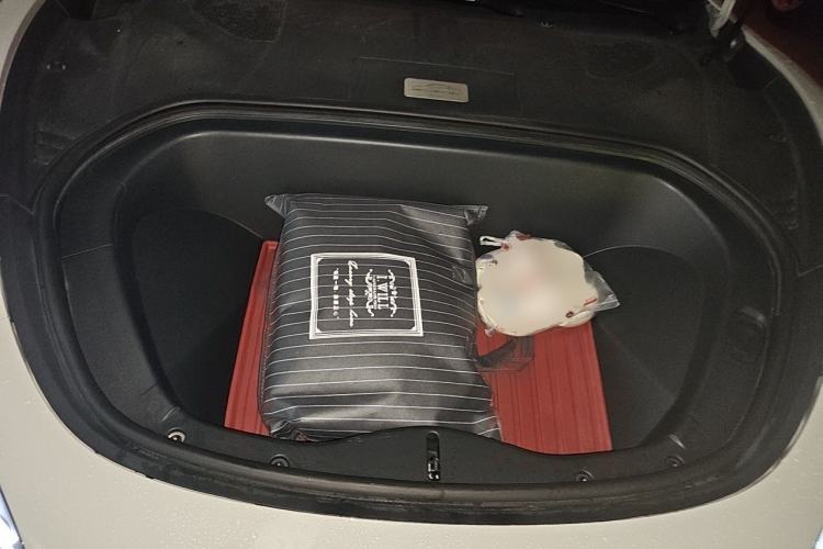 Used Xiaomi Auto SU7 2024 Rear-Drive Long-Range Intelligent Driving Version Engine Bay
