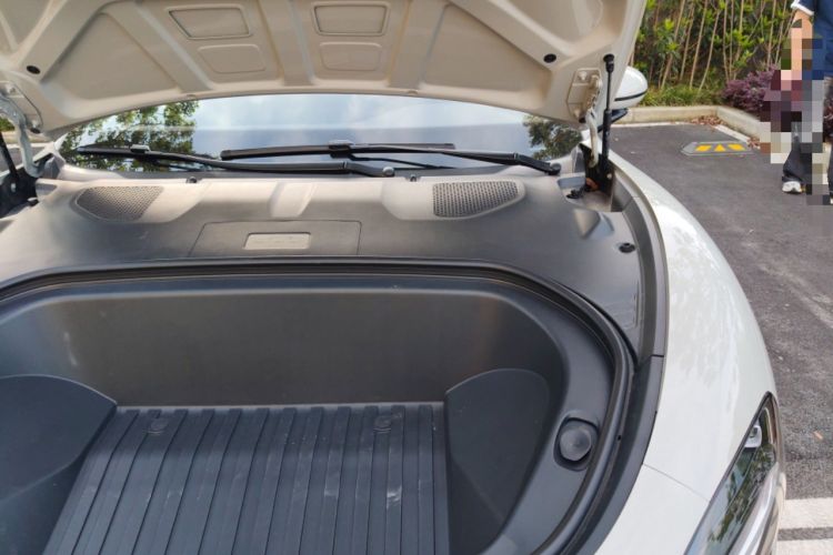 Used Xiaomi Auto SU7 2024 Rear-Drive Long-Range Intelligent Driving Version Engine Bay Left