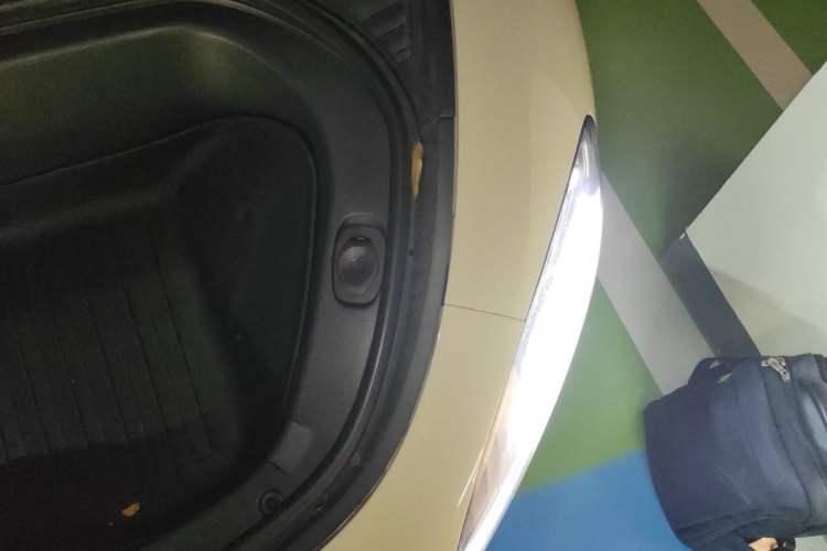 Used Xiaomi Auto SU7 2024 Four-Wheel Drive Ultra-Long Range Advanced Intelligent Driving Max Edition Engine Bay Left