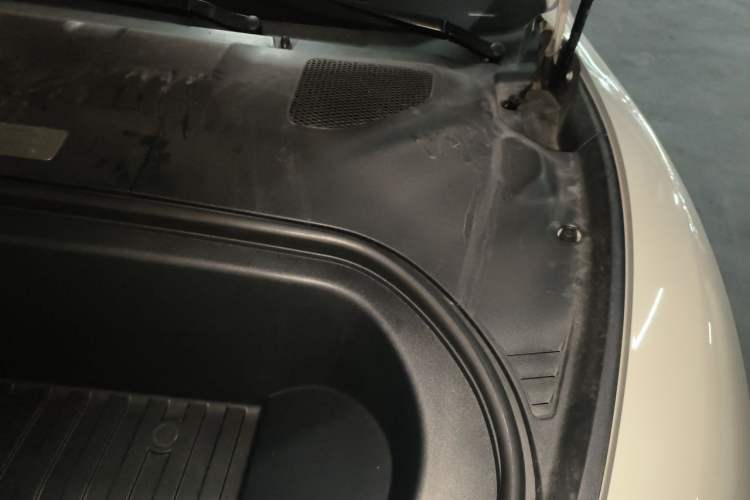 Used Xiaomi Auto SU7 2024 Rear-Drive Ultra-Long Range Advanced Pro-Level Intelligent Driving Version Engine Bay Left