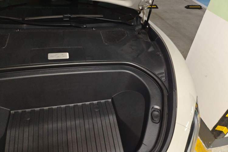Used Xiaomi Auto SU7 2024 Rear-Drive Ultra-Long Range Advanced Pro-Level Intelligent Driving Version Engine Bay Left