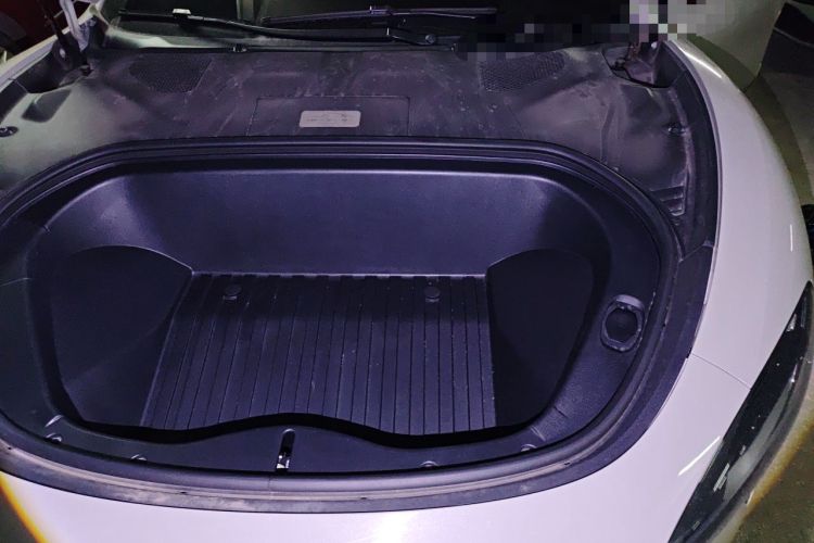 Used Xiaomi Auto SU7 2024 Rear-Drive Long-Range Intelligent Driving Version Engine Bay Left