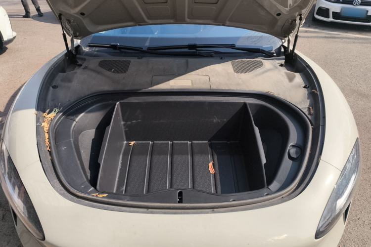 Used Xiaomi Auto SU7 2024 Rear-Drive Long-Range Intelligent Driving Version Engine Bay