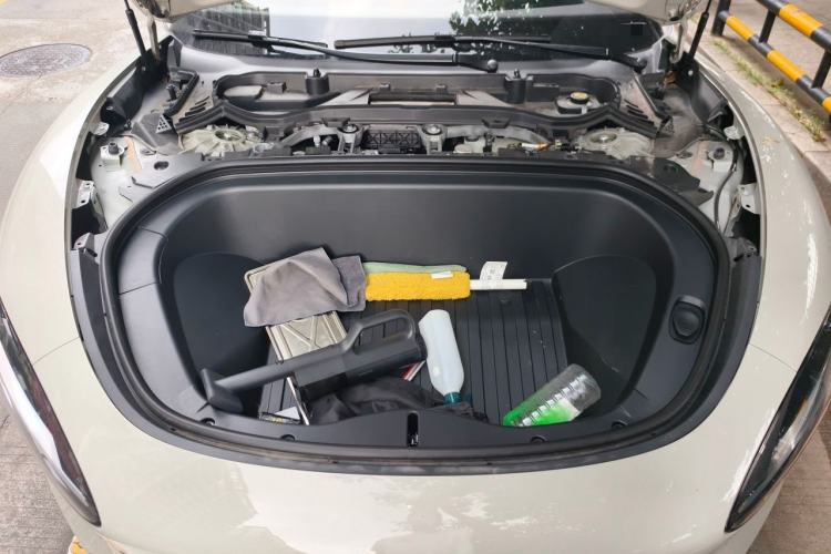 Used Xiaomi Auto SU7 2024 Four-Wheel Drive Ultra-Long Range Advanced Intelligent Driving Max Edition Engine Bay