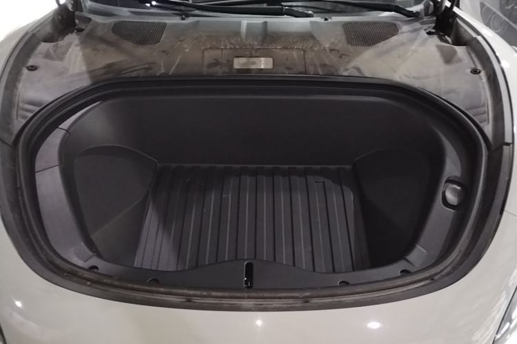 Used Xiaomi Auto SU7 2024 Rear-Drive Long-Range Intelligent Driving Version Engine Bay